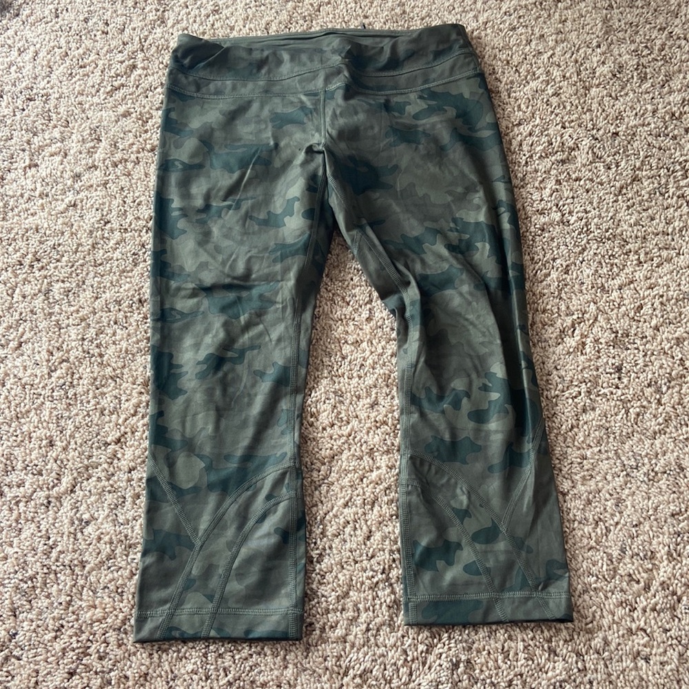 Lululemon Crop